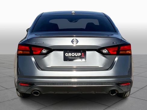 Used 2019 Nissan Altima 2.5 SR w/ SR Premium Package image 4