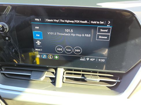 New 2026 Chevrolet Trax LS image 19