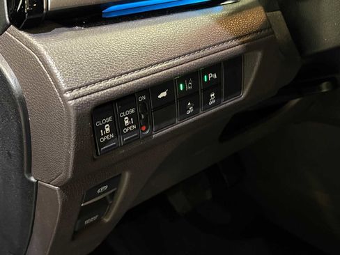 Used 2020 Honda Odyssey Elite image 18