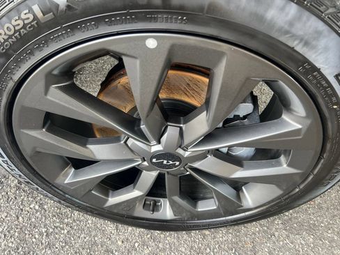 Certified 2023 Kia Sorento X-Line EX AWD/4WD image 39
