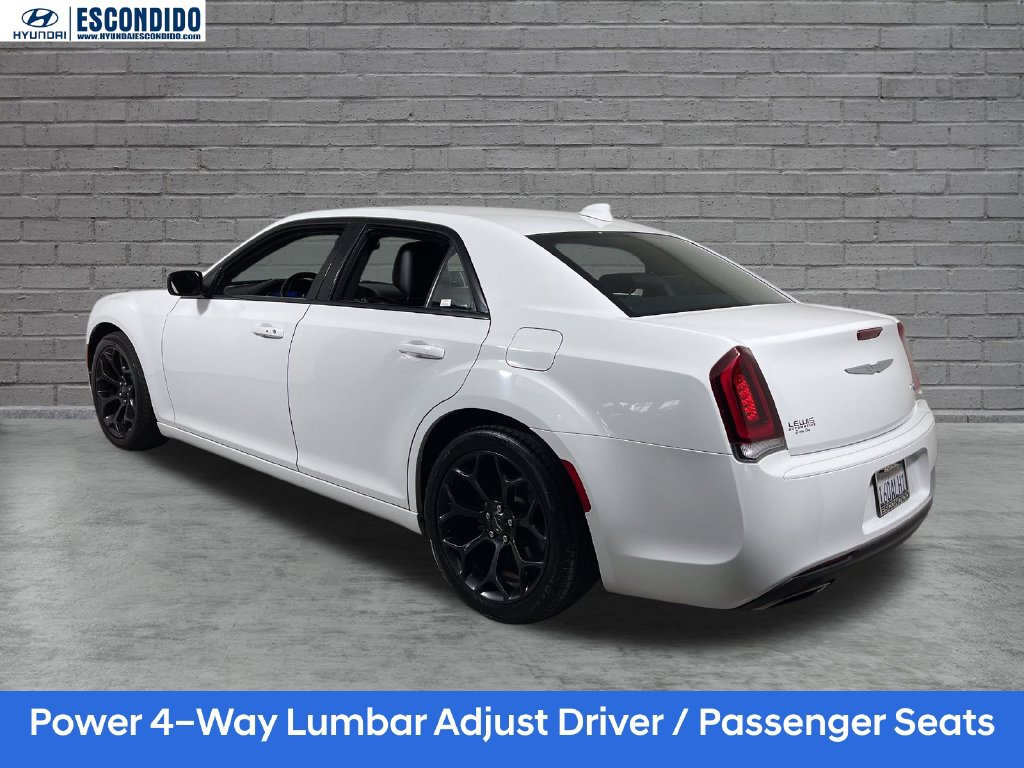 Used 2019 Chrysler 300 S RWD image 5
