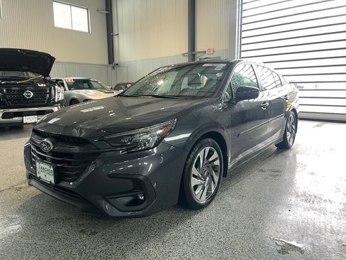 Used 2023 Subaru Legacy Limited image 6