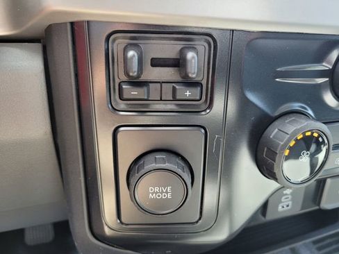 New 2025 Ford F550 2WD Regular Cab Super Duty image 30