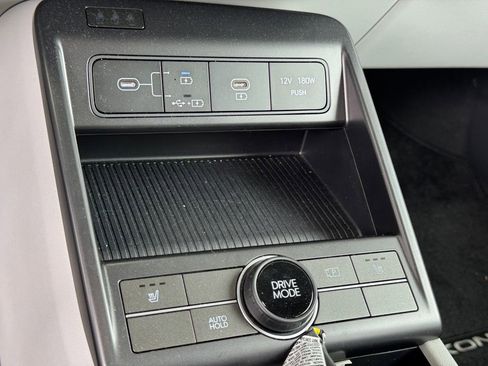 Used 2024 Hyundai Kona SEL FWD image 22