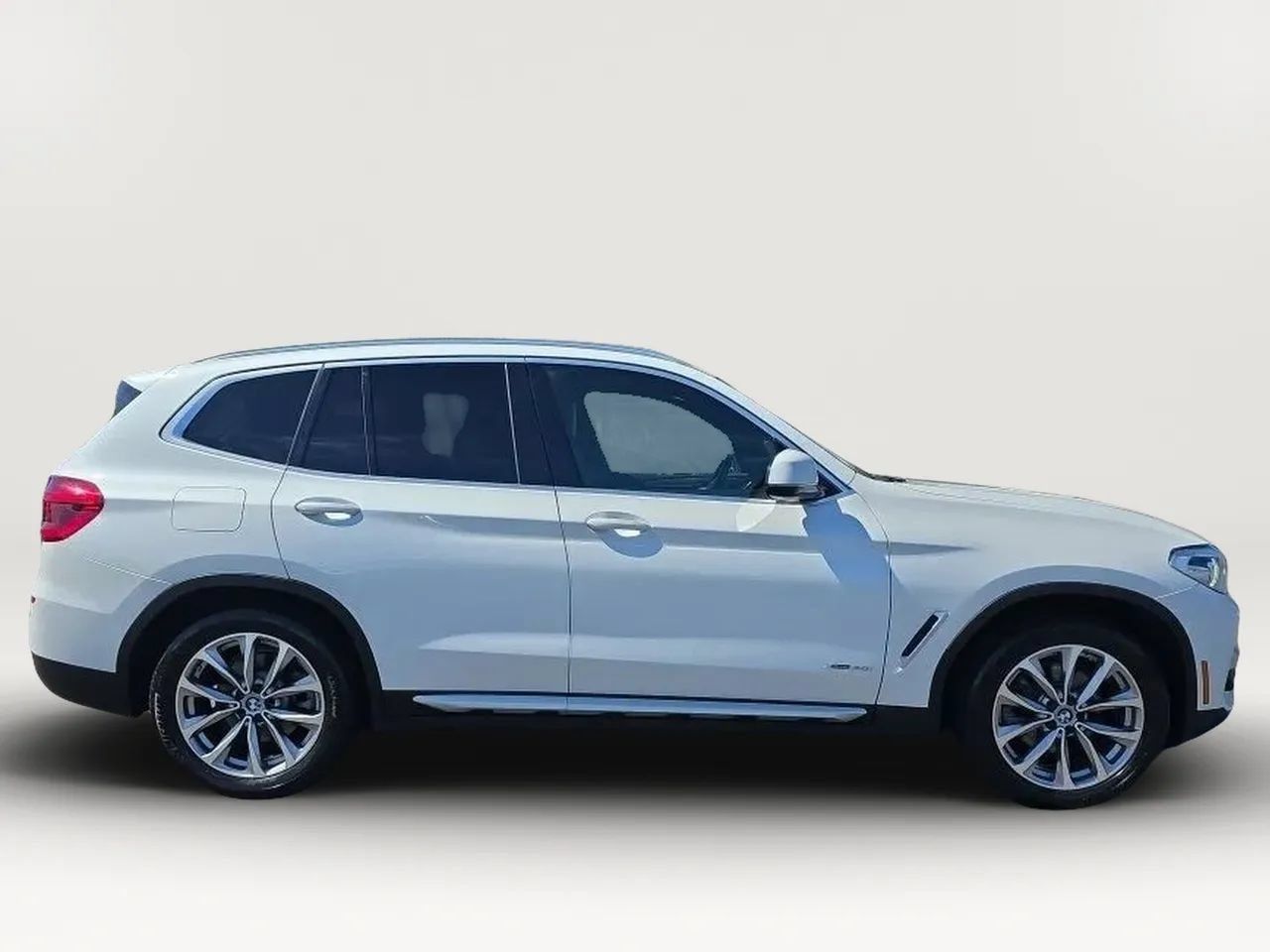 Used 2018 BMW X3 xDrive30i AWD/4WD image 9
