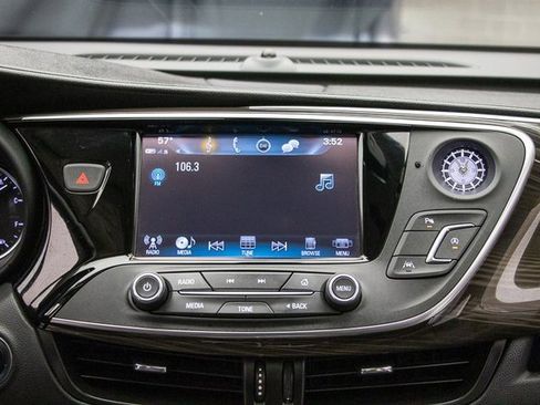 Used 2020 Buick Envision Premium image 26