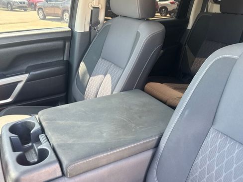 Used 2021 Nissan Titan SV RWD image 44