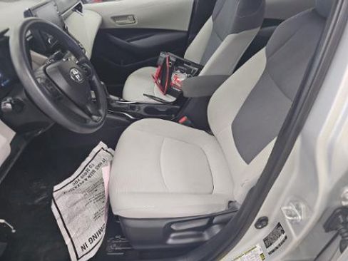 Used 2022 Toyota Corolla LE FWD image 5