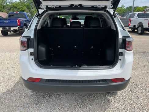 Used 2022 Jeep Compass Limited AWD/4WD image 17