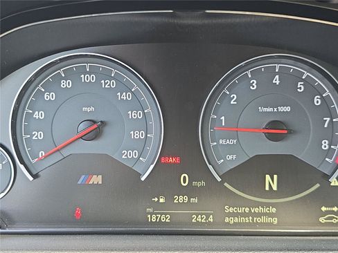 Used 2020 BMW M4 Convertible w/ Competition Package RWD image 21