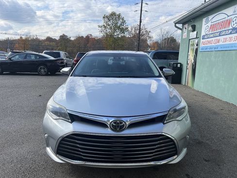 Used 2018 Toyota Avalon XLE image 7