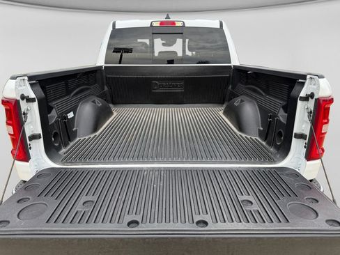 Used 2026 RAM 1500 Laramie AWD/4WD image 43
