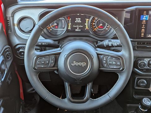 Used 2025 Jeep Wrangler Unlimited Sport AWD/4WD image 19