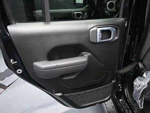 New 2026 Jeep Gladiator Sport AWD/4WD image 43