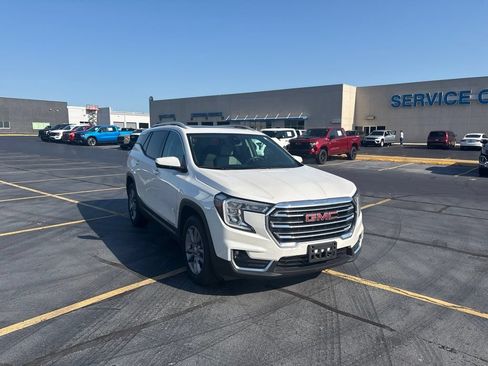 Used 2022 GMC Terrain SLT w/ Infotainment Package II AWD/4WD image 6