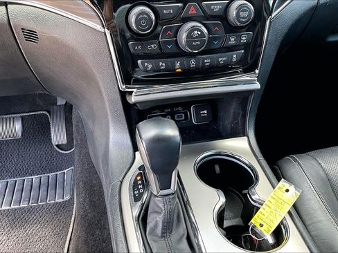 Used 2021 Jeep Grand Cherokee Limited w/ Quick Order Package 28K 80th image 32