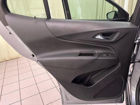 Certified 2024 Chevrolet Equinox LT w/ LPO, Floor Liner Package image 33