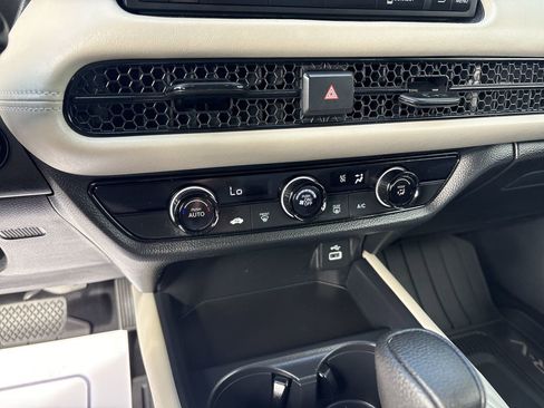 Certified 2023 Honda HR-V LX image 31