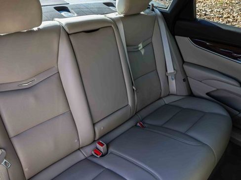 Used 2017 Cadillac XTS Luxury image 23