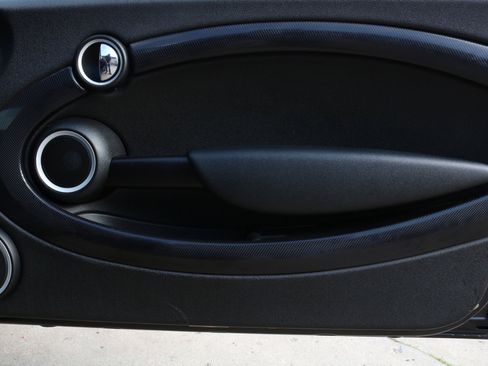 Used 2014 MINI Cooper S image 41