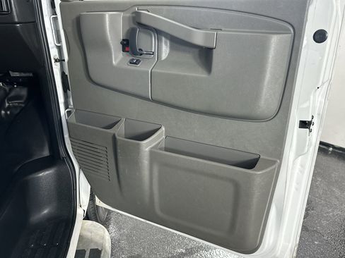 Used 2022 Chevrolet Express 2500 w/ Driver Convenience Package image 35