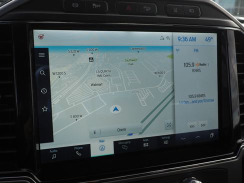 Used 2022 Ford F250 Platinum w/ FX4 Off-Road Package image 25