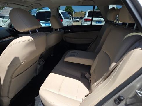 Used 2018 Subaru Outback 3.6R Limited AWD/4WD image 18