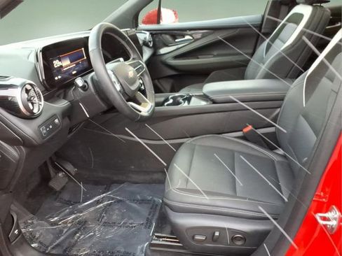 Used 2024 Chevrolet Blazer EV LT image 11