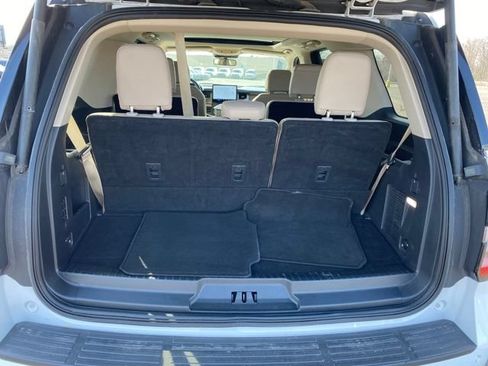 Used 2024 Ford Expedition Limited AWD/4WD image 22