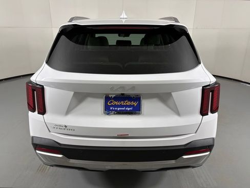 New 2026 Kia Sorento S image 7