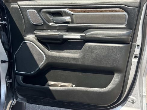 Used 2019 RAM 1500 Laramie AWD/4WD image 24
