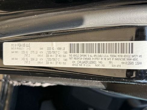 Used 2015 Jeep Wrangler Sport AWD/4WD image 27