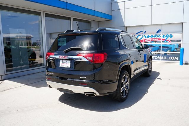 Used 2017 GMC Acadia Denali w/ Technology Package AWD/4WD image 32