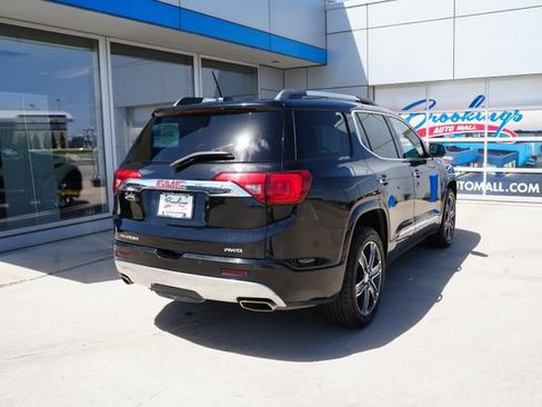 Used 2017 GMC Acadia Denali w/ Technology Package AWD/4WD image 32