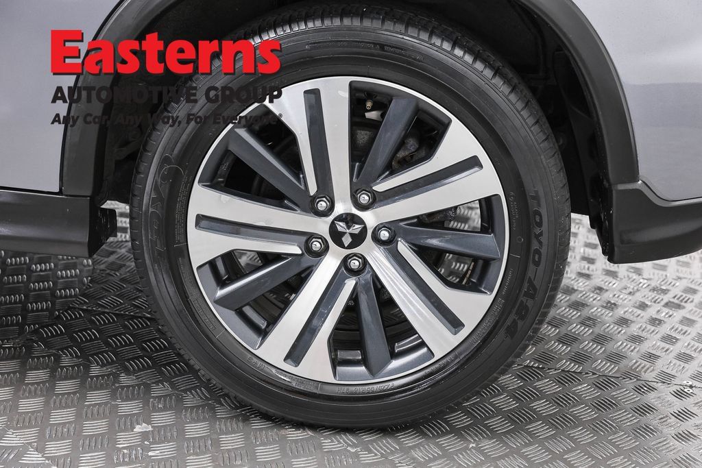 Used 2022 Mitsubishi Outlander Sport SE FWD image 33