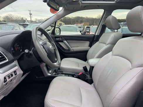 Used 2016 Subaru Forester 2.5i Touring w/ Eyesight & Navigation System image 13