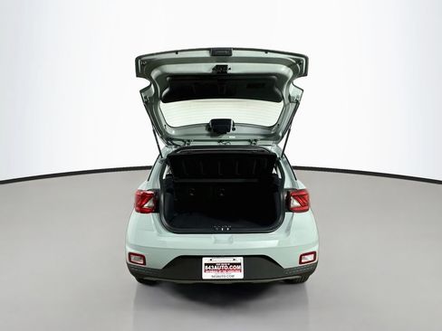 Used 2026 Hyundai Venue SEL FWD image 36