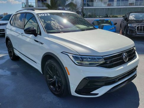 Used 2023 Volkswagen Tiguan SE R-Line FWD image 8