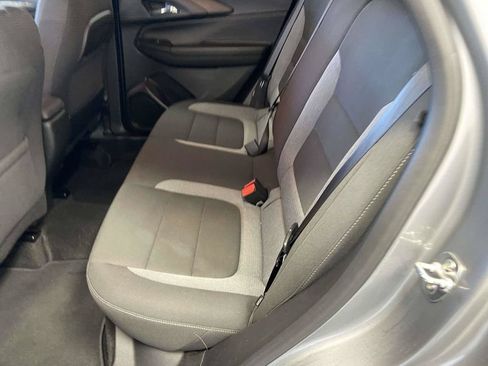 Used 2025 Chevrolet TrailBlazer LT AWD/4WD image 14