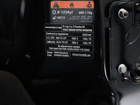Certified 2023 Porsche Cayenne Coupe AWD/4WD image 41