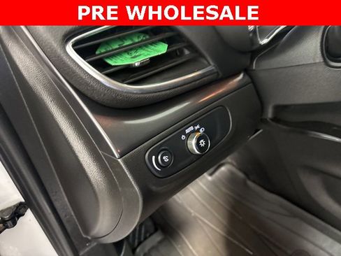 Used 2018 Buick Encore Preferred image 12
