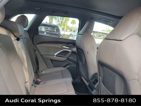 Certified 2025 Audi Q5 Prestige image 21
