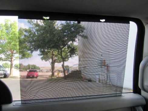 Used 2024 Chrysler Pacifica Touring-L image 30