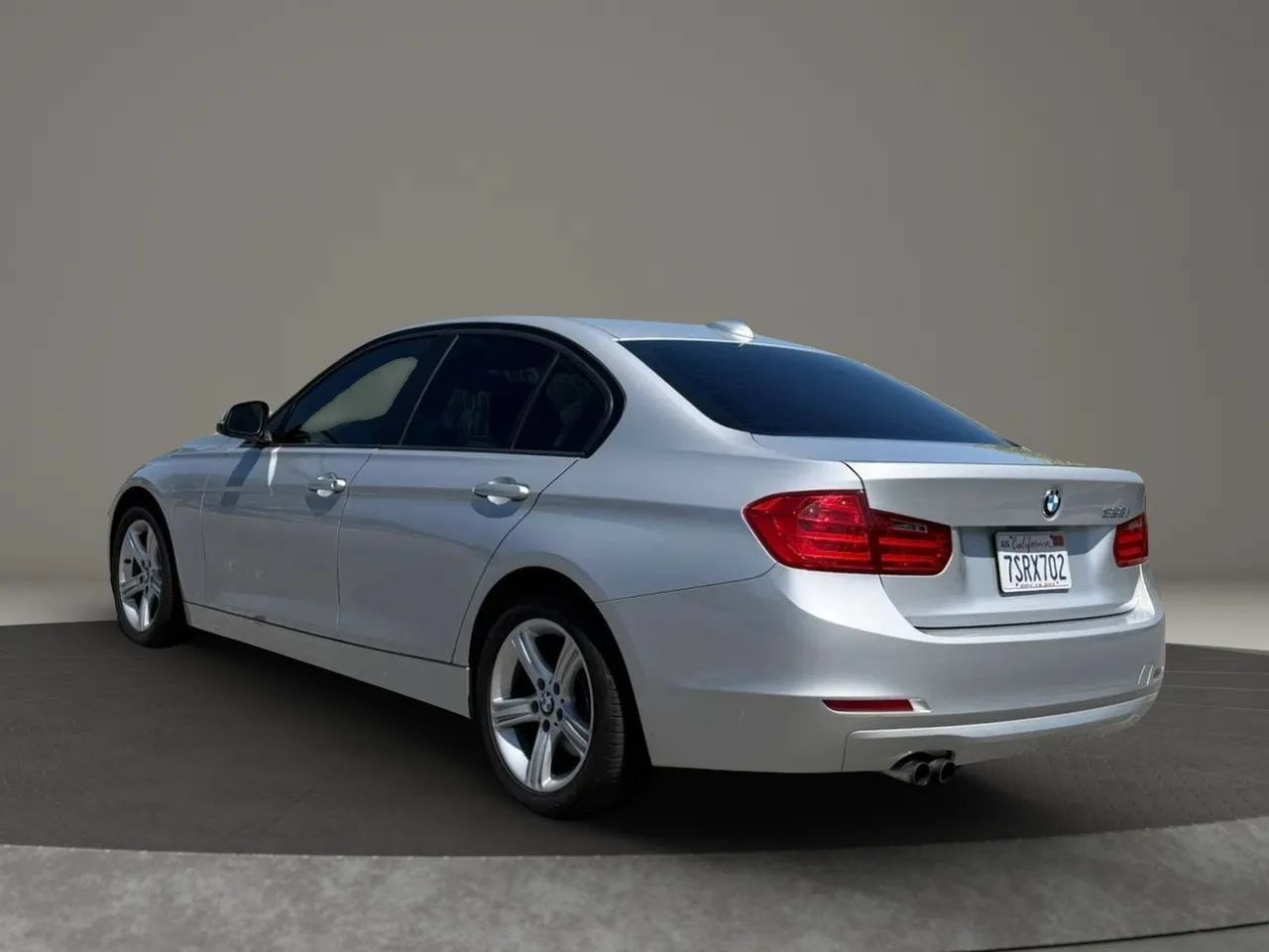 Used 2013 BMW 328i Sedan RWD image 3