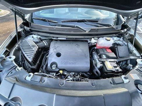Used 2022 Chevrolet Traverse LS FWD image 30