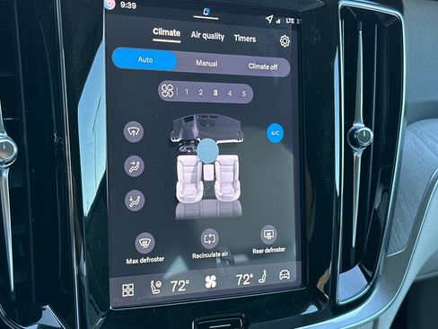 New 2026 Volvo V60 B5 Cross Country Plus w/ Climate Package image 24