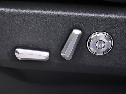 New 2025 Lincoln Navigator Reserve w/ Jet Appearance Package image 14