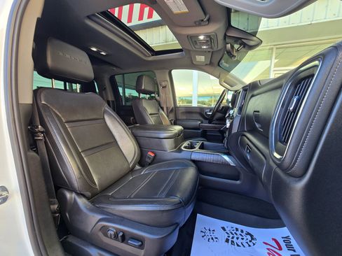 Used 2023 GMC Sierra 2500 Denali w/ Denali Ultimate Package image 13