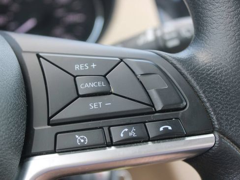Used 2017 Nissan Rogue S FWD image 21