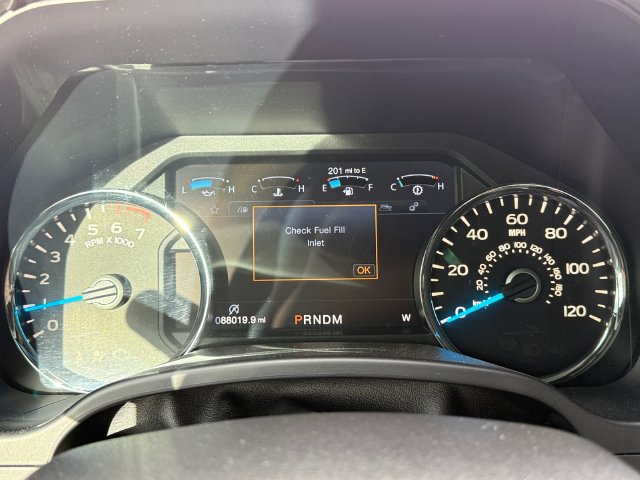 Used 2017 Ford F150 Lariat w/ Equipment Group 502A Luxury AWD/4WD image 11